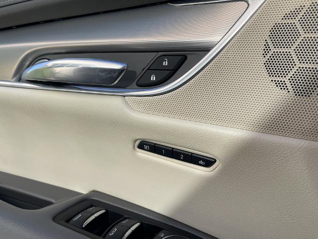 new 2017 Cadillac XT5 car, priced at $19,999