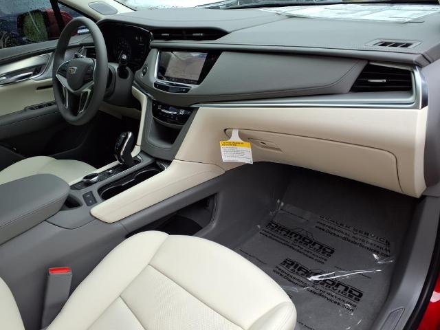 used 2025 Cadillac XT5 car, priced at $55,890