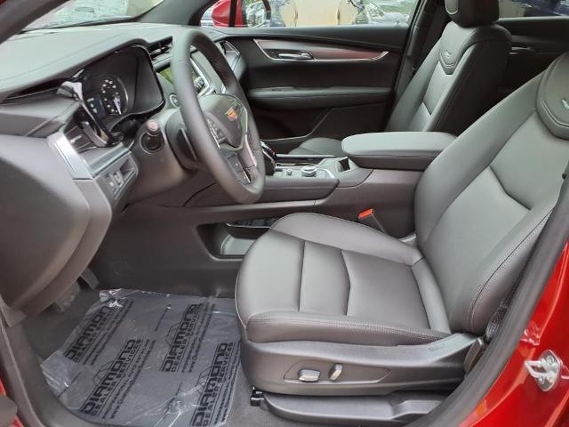 used 2025 Cadillac XT5 car, priced at $46,015