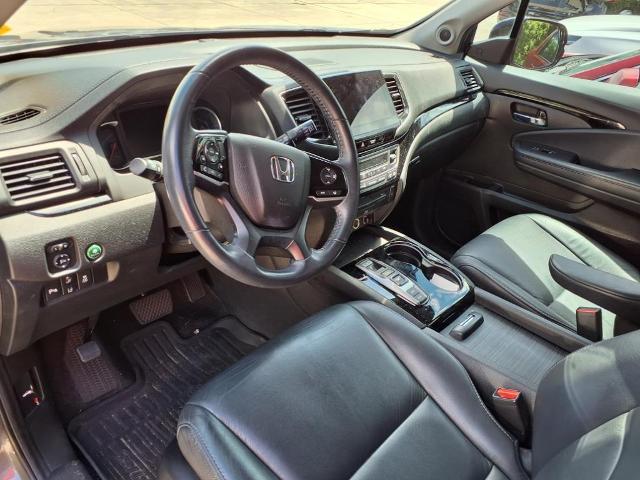 new 2022 Honda Pilot car, priced at $28,625