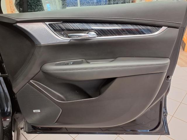 used 2024 Cadillac XT6 car, priced at $43,454