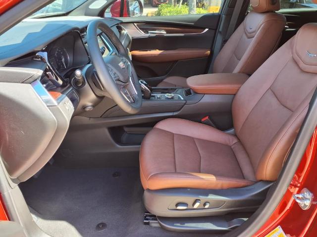 used 2025 Cadillac XT5 car, priced at $53,860