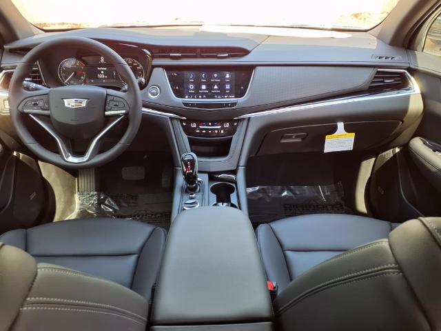 used 2025 Cadillac XT6 car, priced at $49,815