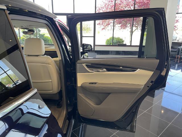 used 2022 Cadillac XT6 car, priced at $40,999