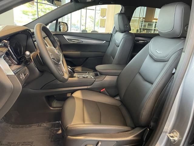 used 2025 Cadillac XT5 car, priced at $43,515