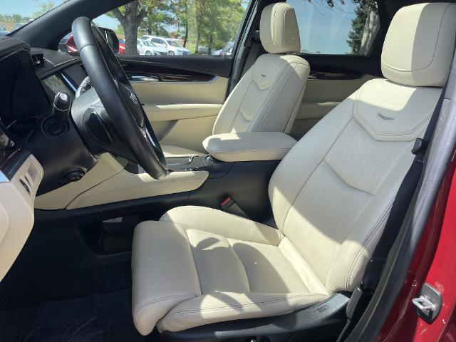 new 2017 Cadillac XT5 car, priced at $18,999