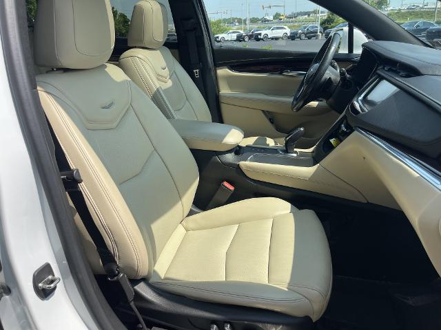 new 2017 Cadillac XT5 car, priced at $19,999